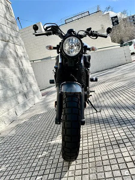 Yamaha XSR700 – Vista 5