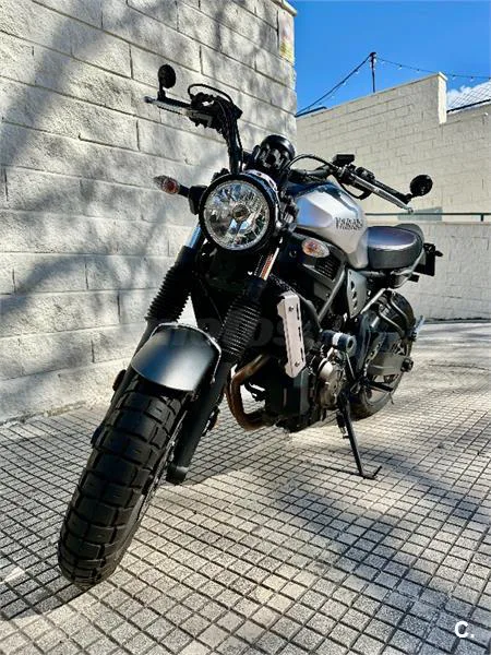 Yamaha XSR700 – Vista 6