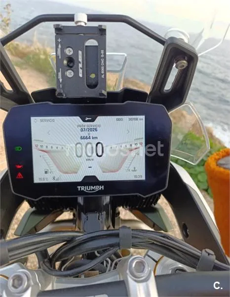 Triumph Tiger 900 – Vista 7