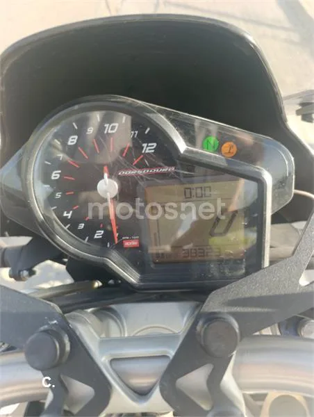 Aprilia SMV 750 Dorsoduro – Vista 6