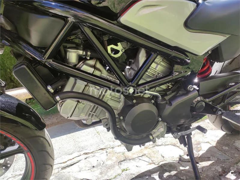 Honda VTR 250 – Vista 4