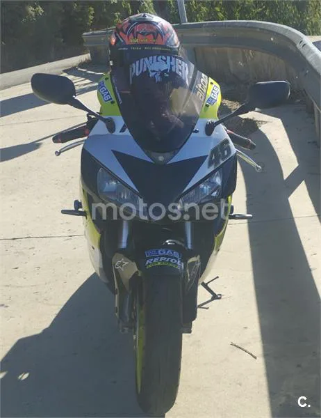 Honda CBR 1000 RR Fireblade – Vista 3