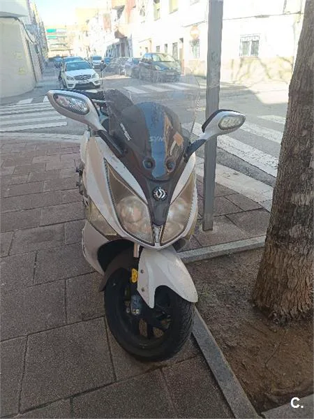 SYM Joymax 125 – Vista 7