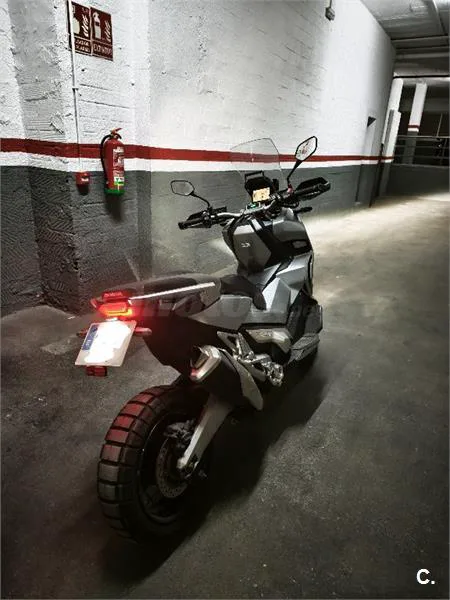 Honda X-ADV – Vista 3