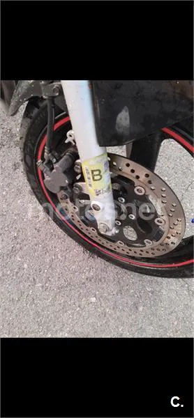 Suzuki GS 500 – Vista 4