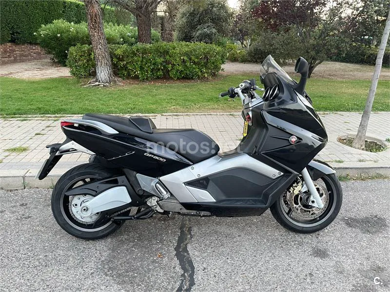 Gilera GP 800 – Vista 2