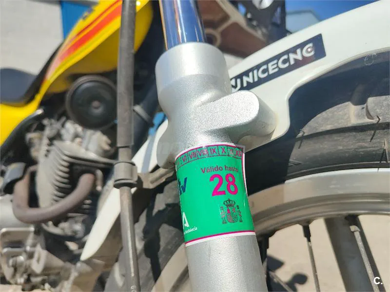 Suzuki VanVan 125 – Vista 3