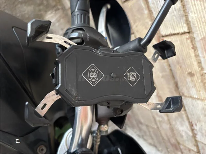 Aprilia SMV 750 Dorsoduro – Vista 6