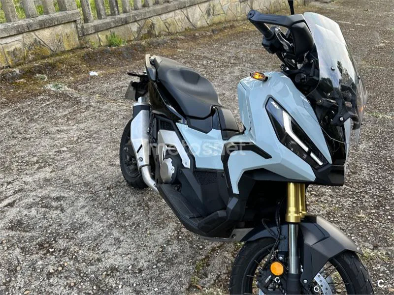 Honda X-ADV – Vista 8