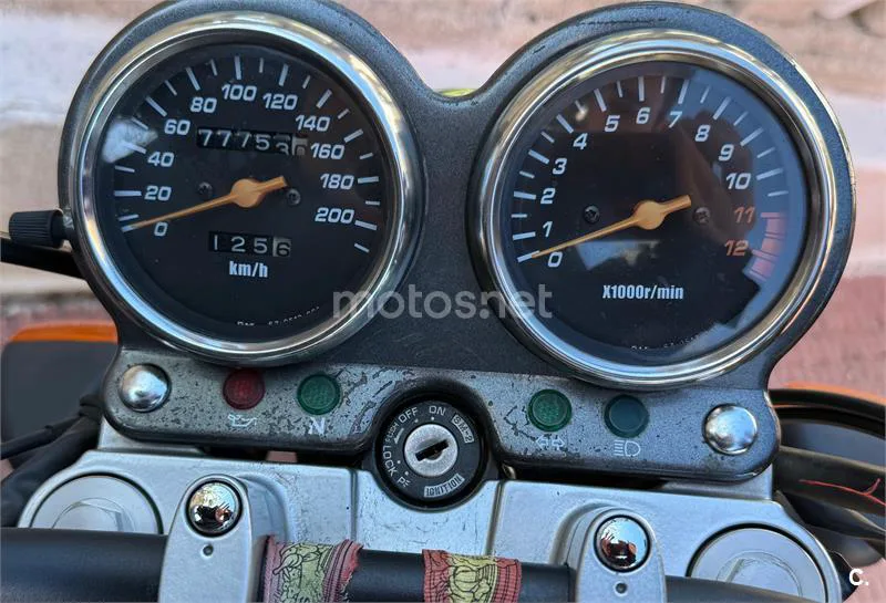 Suzuki GS 500 – Vista 5