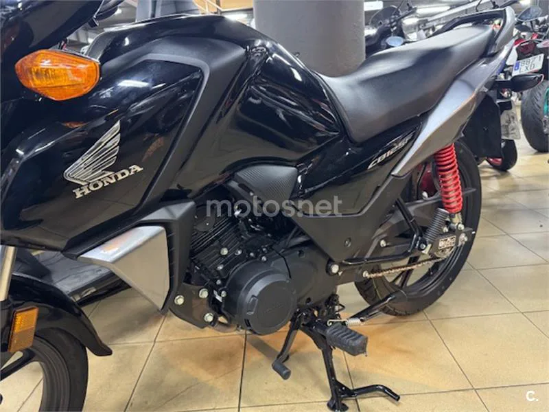Honda CB 125 – Vista 3
