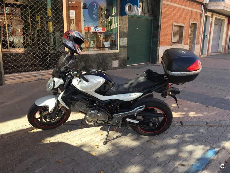 Suzuki Gladius 650 ABS – Vista 3