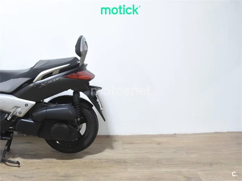 Yamaha XMAX 250 – Vista 9