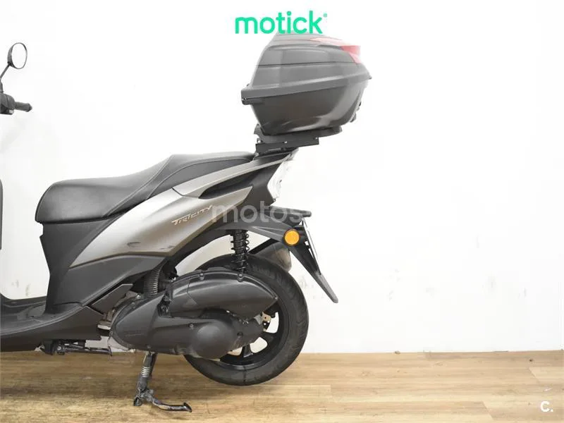 Yamaha Tricity 125 – Vista 9