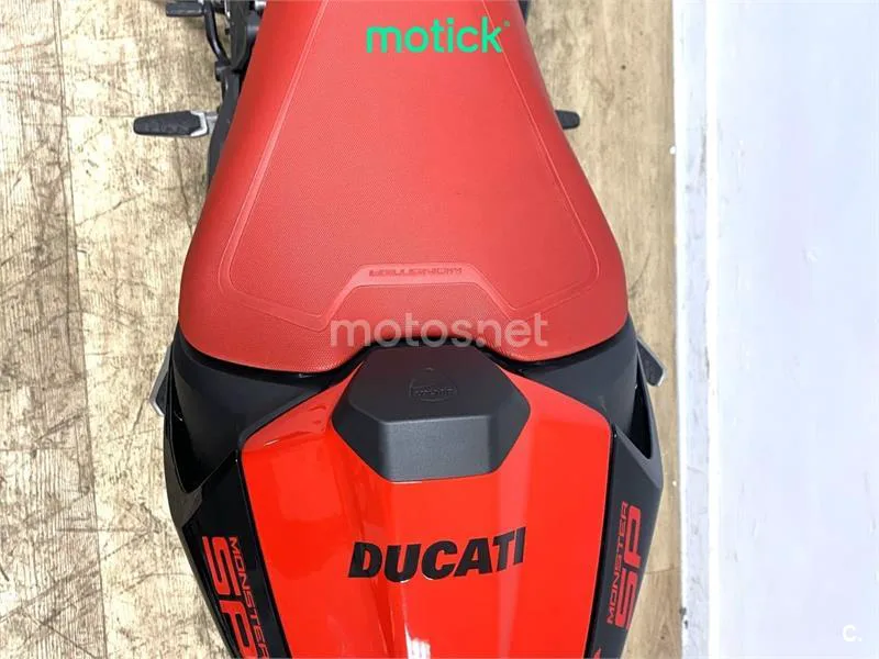 Ducati Monster – Vista 12