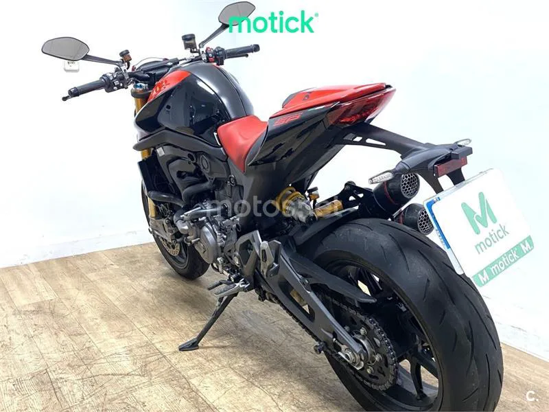 Ducati Monster – Vista 8