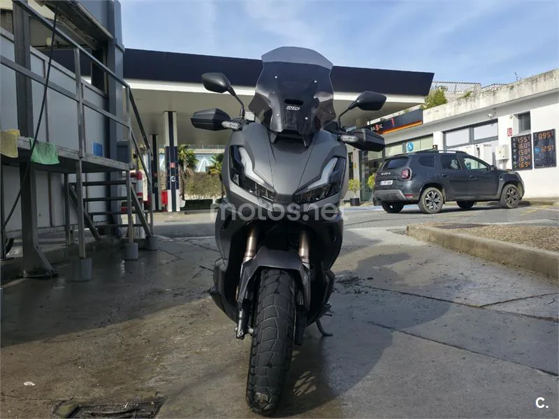 Honda ADV 350 – Vista 5