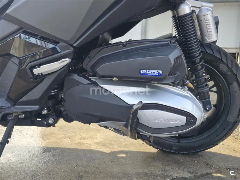 Honda ADV 350 – Vista 7