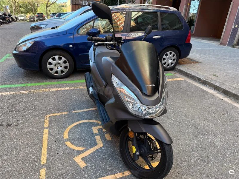 Honda PCX 125 – Vista 6