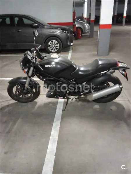 Ducati Monster 695 – Vista 4