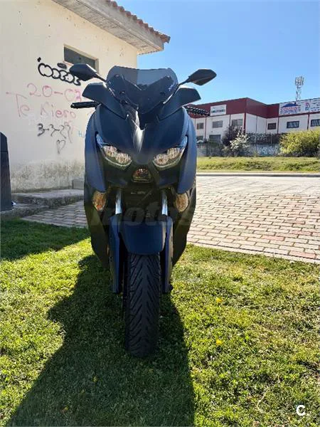 Yamaha XMAX 400 – Vista 2