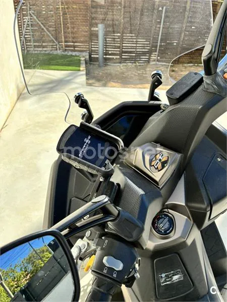 Kymco DTX 350 – Vista 5