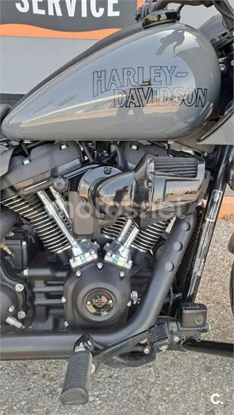 Harley-Davidson Low Rider ST – Vista 4