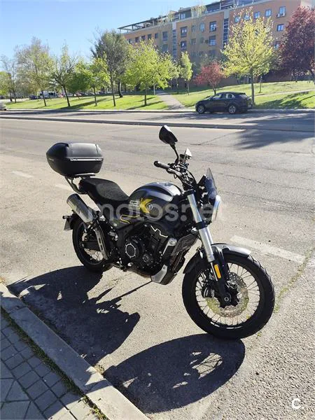 Voge 525 ACX – Vista 4