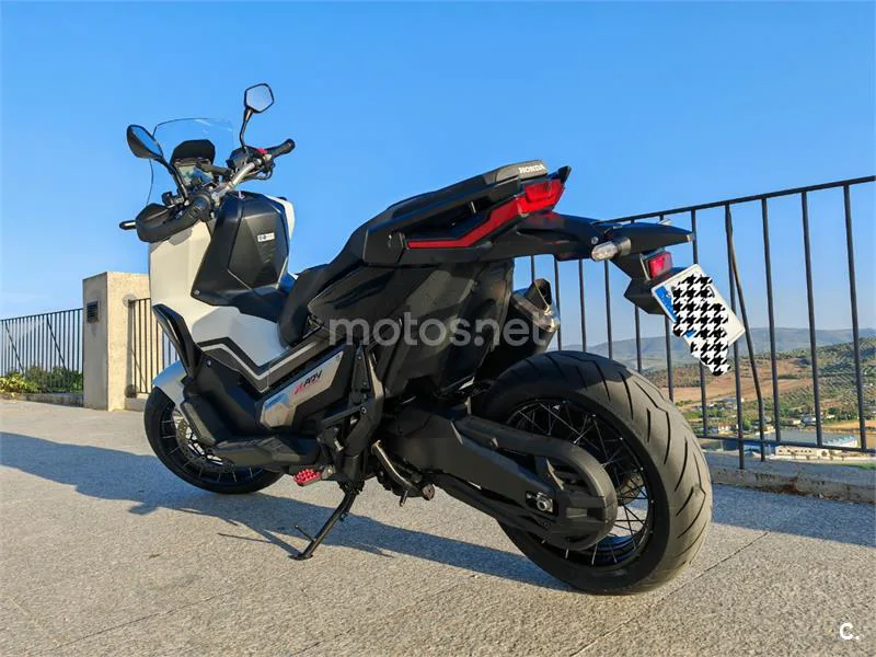 Honda X-ADV – Vista 16