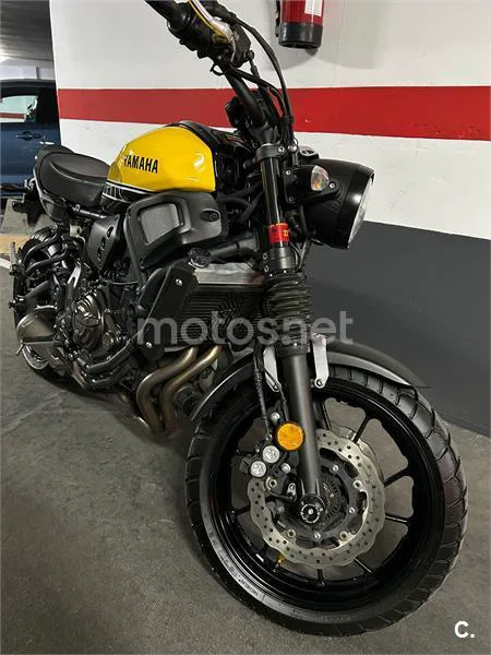 Yamaha XSR700 – Vista 2