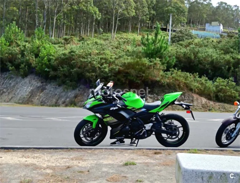 Kawasaki Ninja 650 – Vista 8