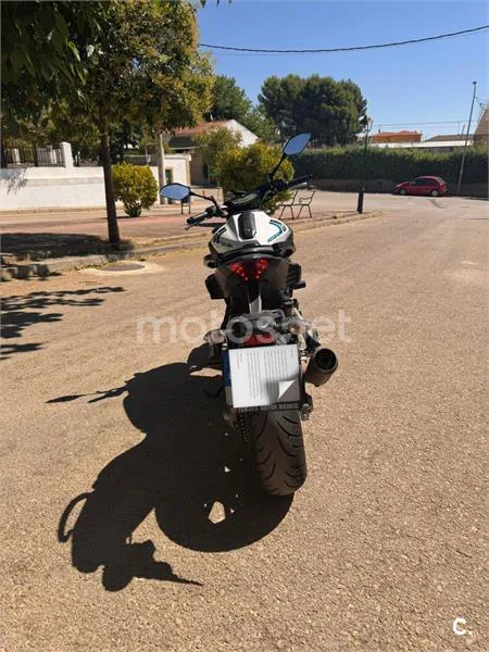 Yamaha MT-07 – Vista 9