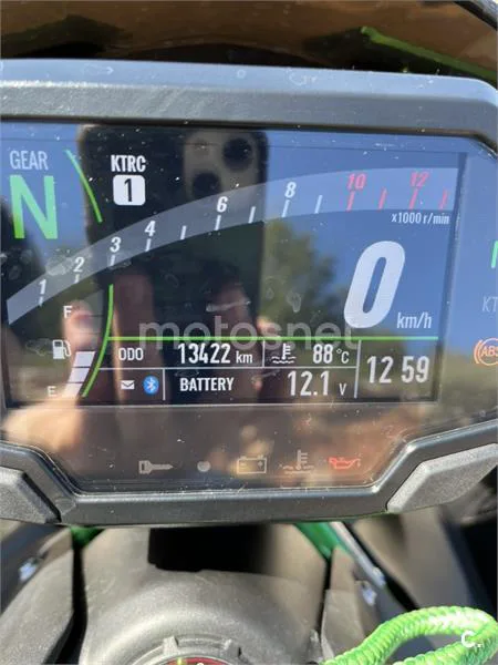 Kawasaki Z 900 – Vista 5