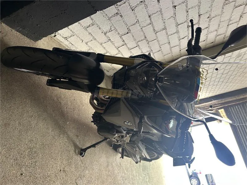 BMW F 900 R – Vista 2