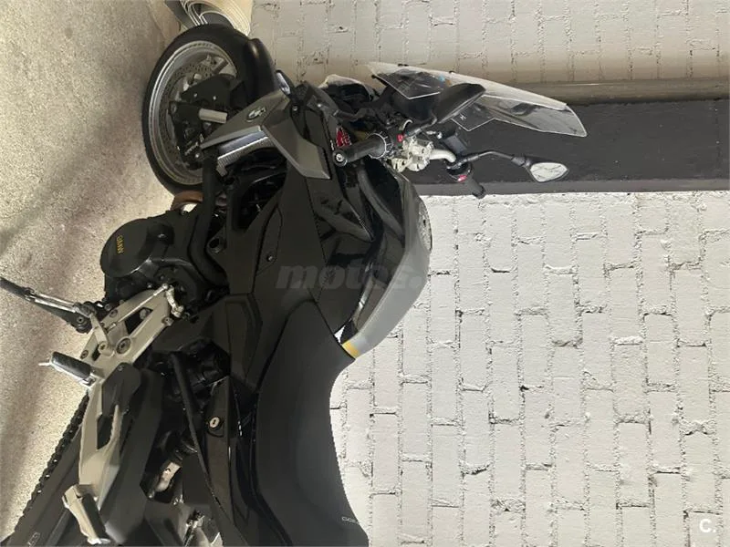 BMW F 900 R – Vista 4