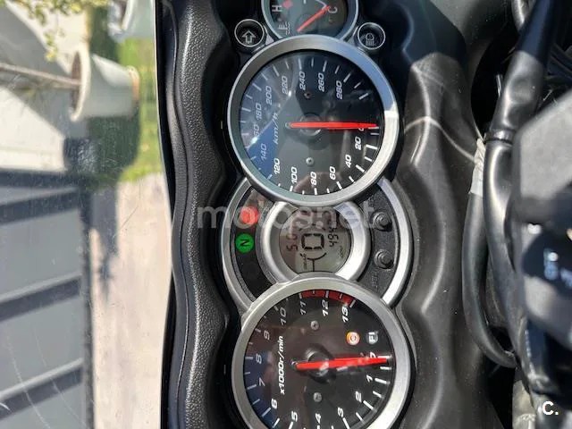 Suzuki Hayabusa 1300 – Vista 12