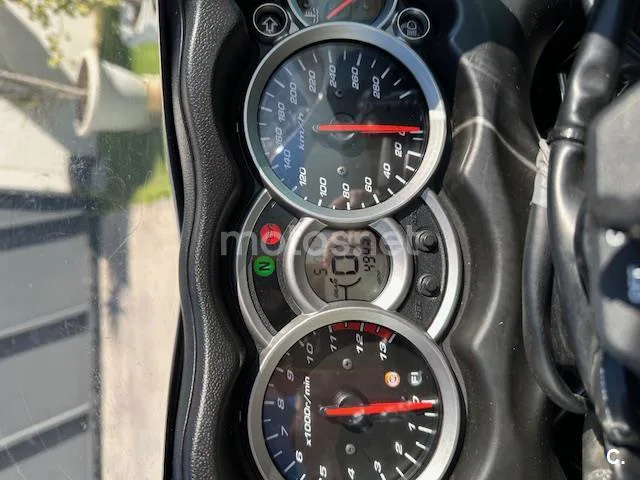 Suzuki Hayabusa 1300 – Vista 13