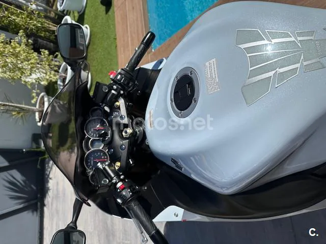 Suzuki Hayabusa 1300 – Vista 17