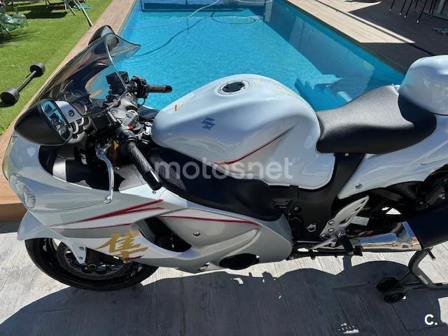 Suzuki Hayabusa 1300 – Vista 21