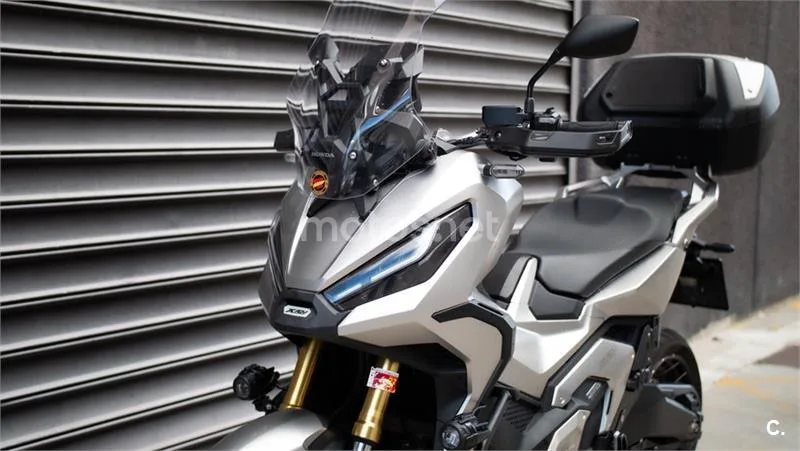 Honda X-ADV – Vista 17