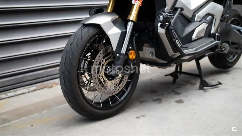 Honda X-ADV – Vista 18