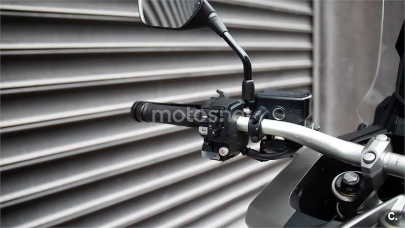Honda X-ADV – Vista 8
