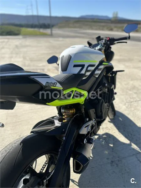 Triumph Street Triple 765 – Vista 8