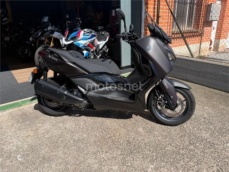 Yamaha XMAX 300 – Vista 3
