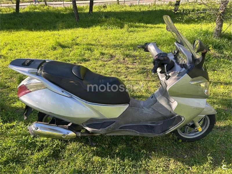 Aprilia Atlantic 125 – Vista 13