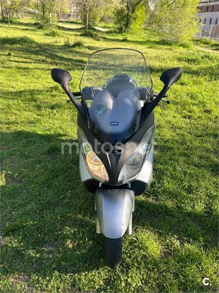 Aprilia Atlantic 125 – Vista 6