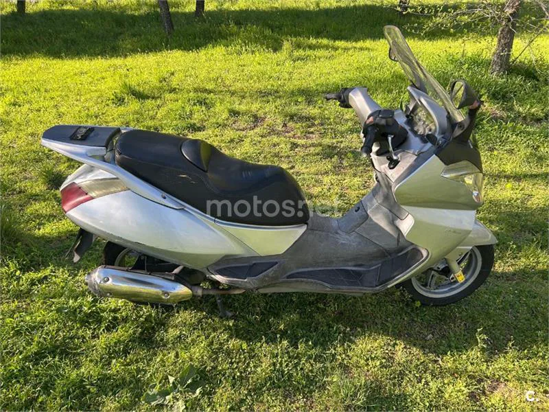 Aprilia Atlantic 125 – Vista 7