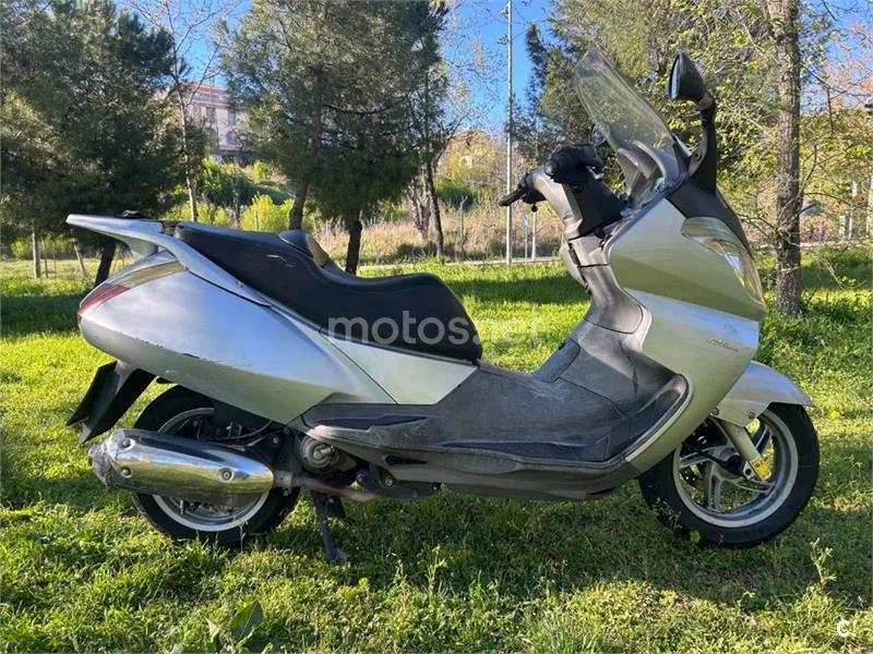 Aprilia Atlantic 125 – Vista 8