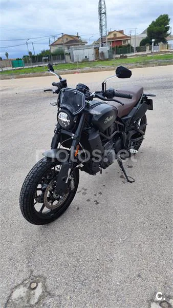 Indian FTR 1200 – Vista 3