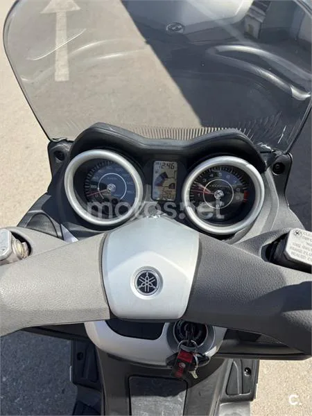 Yamaha XMAX 250 – Vista 7